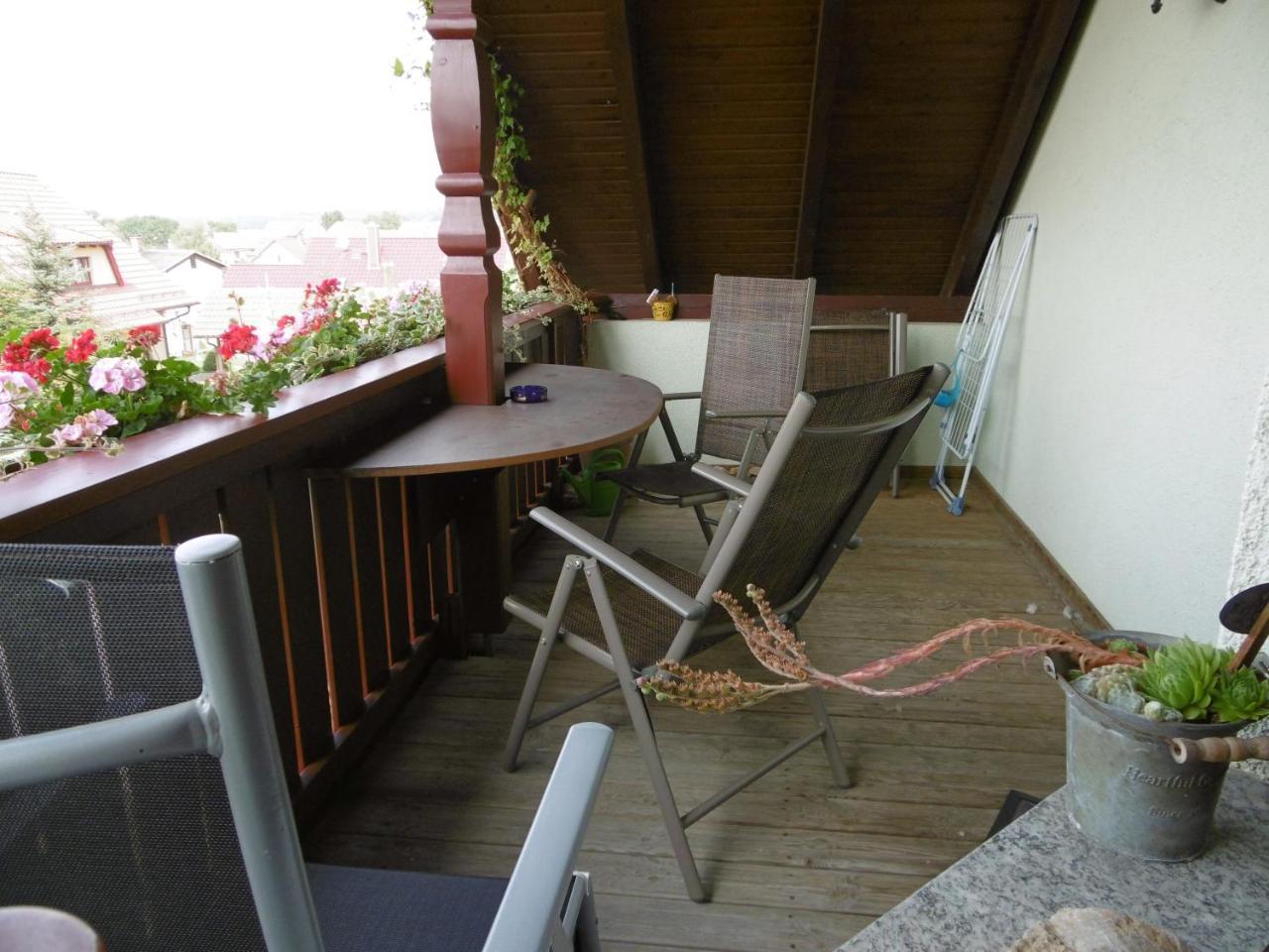 Ferienwohnungen Moritz Riechheim Bagian luar foto